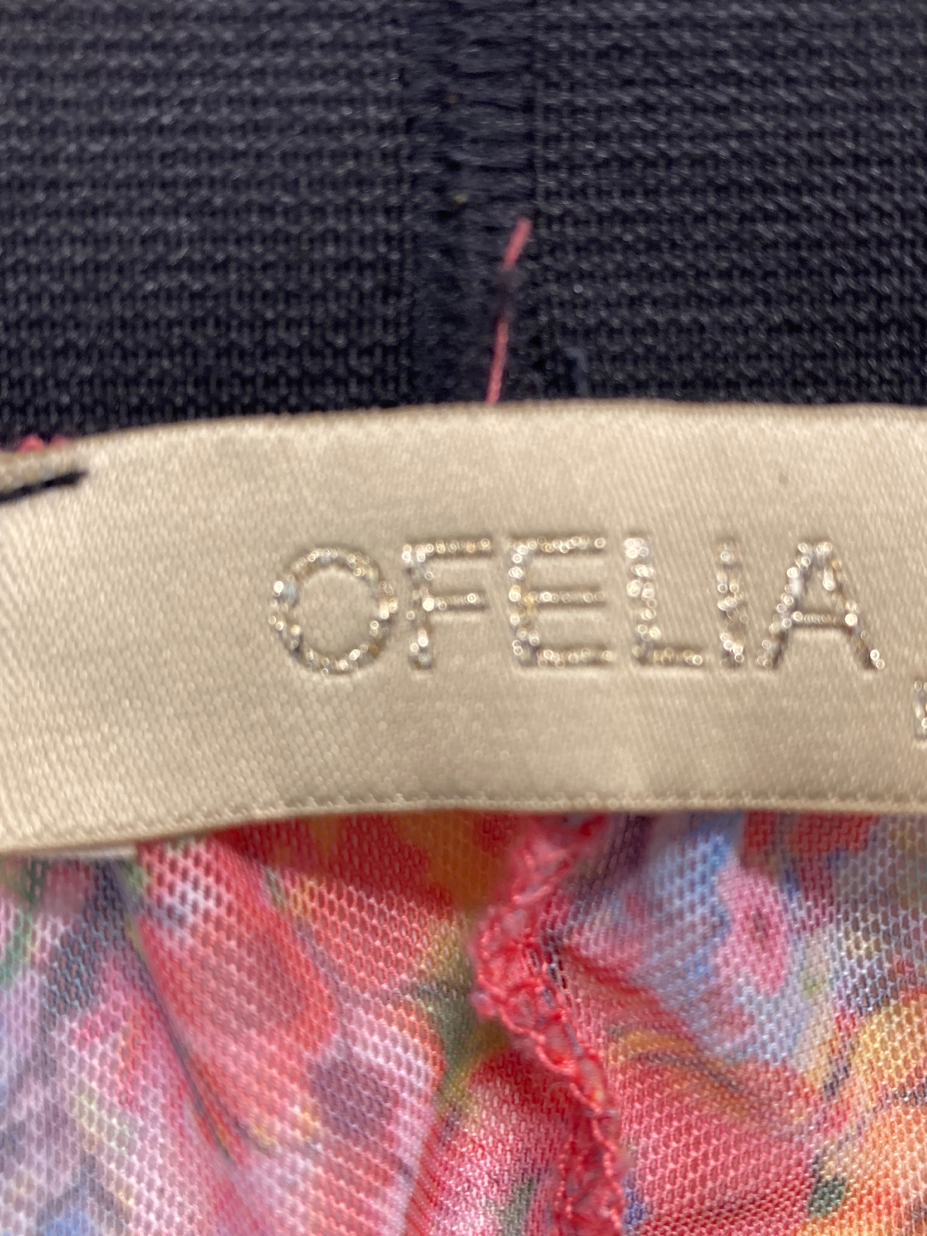Ofelia Bukser